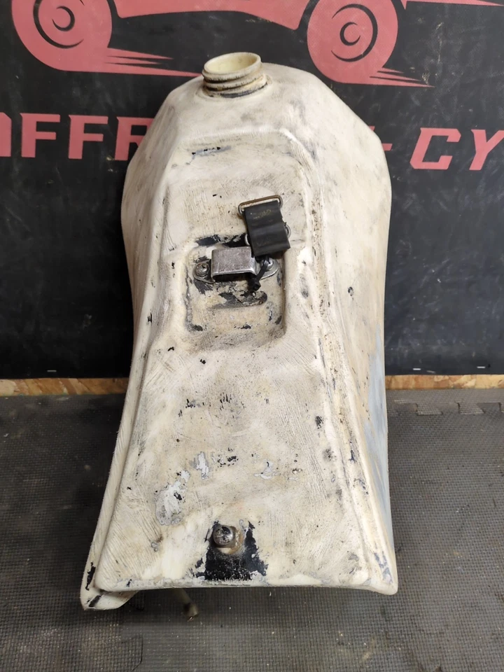 1989 1991 1992 Yamaha Yz125 Gas Tank Fuel Tank Tank Strap Petcock  - Image 2 of 4