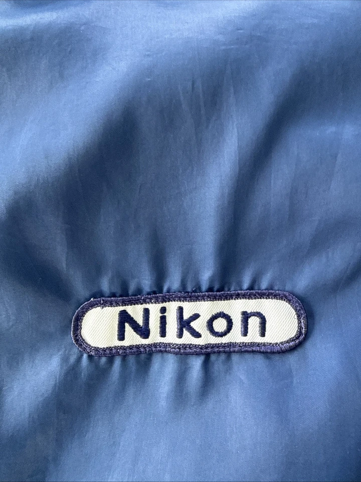 Chaqueta De Colección Años 60-70 Cámara Nikon Nylon Cremallera Completa Grande F3 Azul Pista Logo Raro Foto 4 de 4