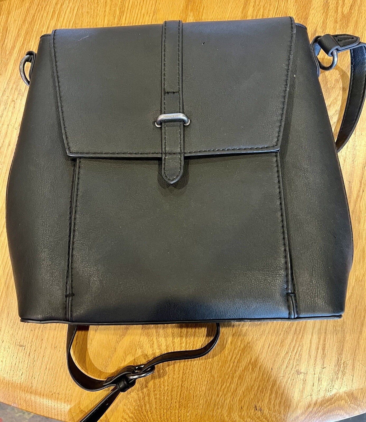 universal thread backpack Black - image 1