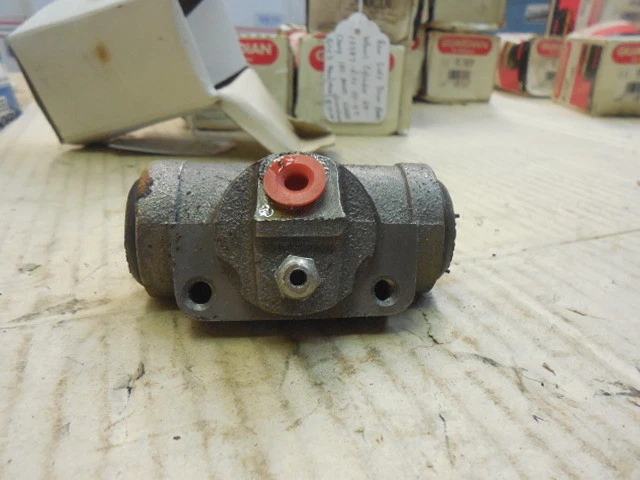 Cilindro de rueda de freno de tambor trasero Pontiac Firebird 76-81 28-4599 G225 Foto 3 de 4