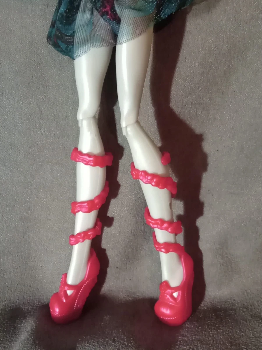 MONSTER HIGH G1 - Muñeca LAGOONA BLUE serie "DANCE CLASS / CLASE DE BAILE"