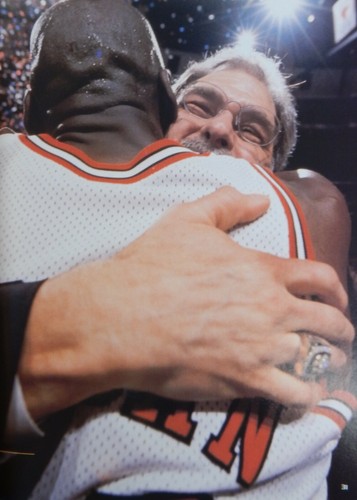 Revista oficial del programa del anuario de baloncesto de la NBA 1999/2000 de Los Angeles Lakers - Imagen 4 de 6