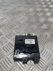 MERCEDES-BENZ C W204 Antennenverstärker  A2048702789 2.20 Diesel 125kw 21518607