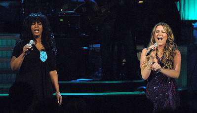 Donna Summer Joss Stone at VH1 Save The Music A Concert To Benefit- Old Photo 5