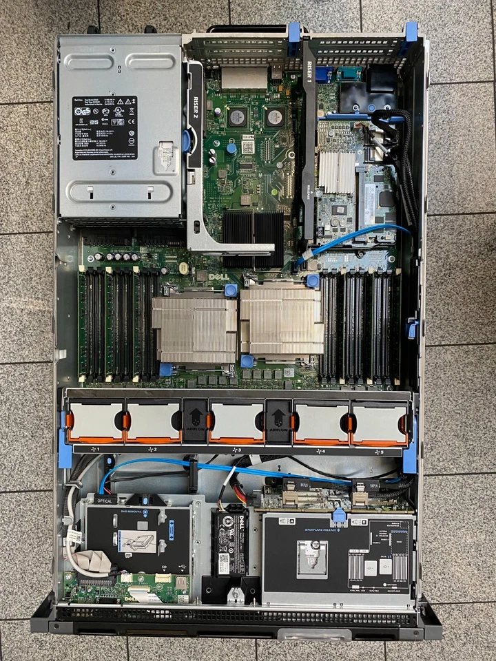 Dell PowerEdge R710 Server 2x X5540 2.53GHz 2x 6 Cores 12GB H700I 4x HDD RAID-10 - Image 3 of 4