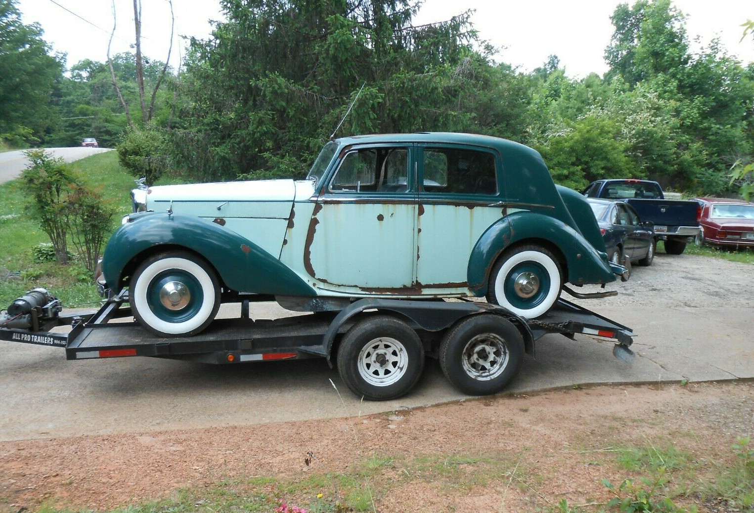 JAMES YOUNG COUPE BENTLEY MK VI  CAP.  WORLDS LARGEST USED ROLLS ROYCE INVENTORY