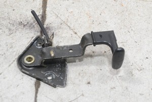 AUDI A6 4B Avant Bj 2002 Hebel Öffner Motorhaube #123311-G528