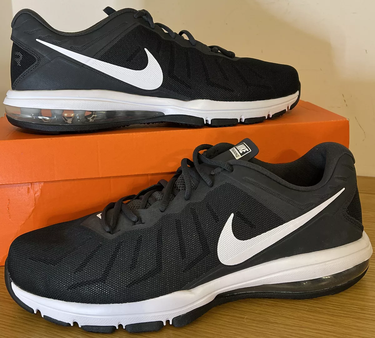 Mens trainers store uk 13