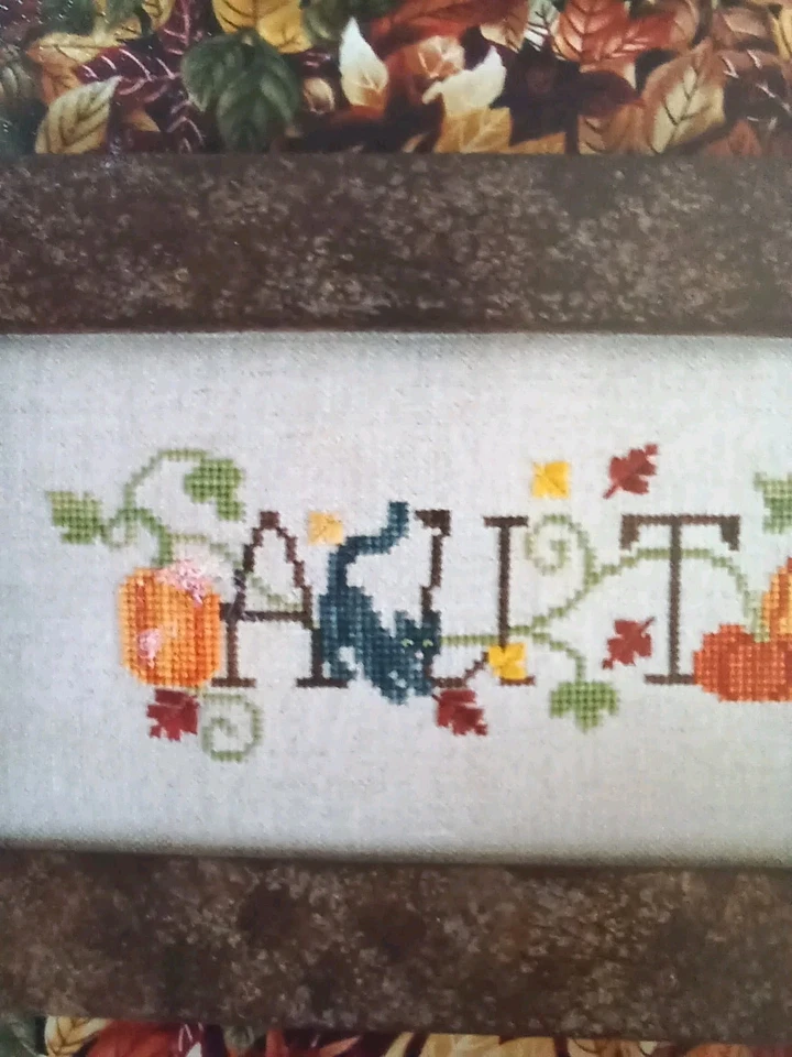 Simply Autumn Sampler Cross Stitch Pattern Chart & Tan Linen Waxing Moon Designs - Image 4 of 4