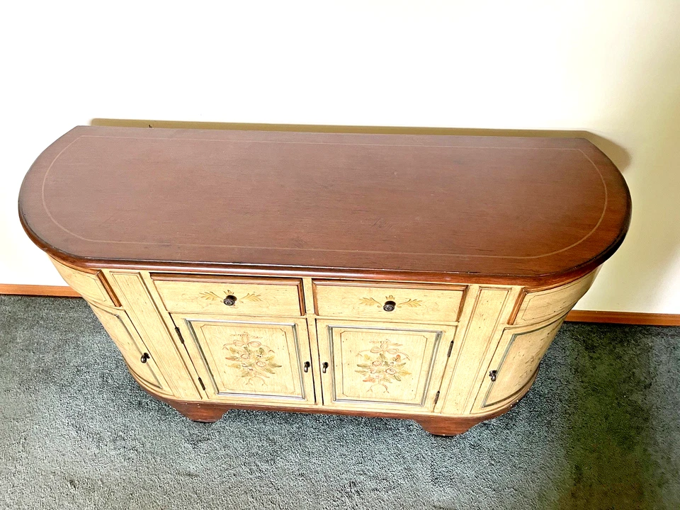 Stein World Credenza with 4 doors and 2 drawers & Floral Image on Credenza 54" w — 第 3/4 张图片