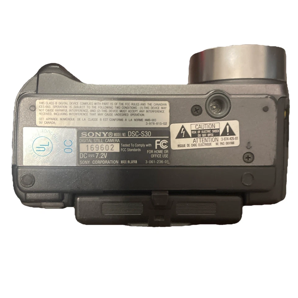 Sony Cyber-Shot DSC-S30 1.3MP Digital Camera tested working - Image 4 of 4