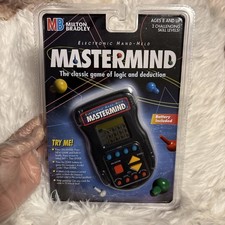 Milton Bradley videogioco elettronico portatile Mastermind prodotto 1997.