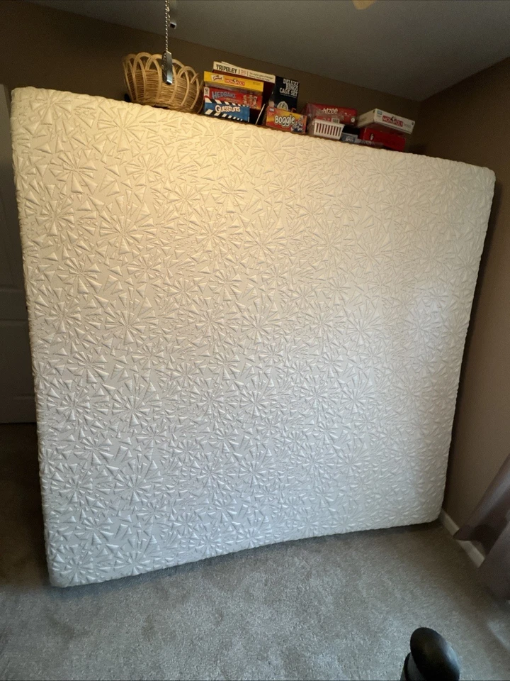 Bobopedic King Size Mattress w/ Plush And Firm Side NO DELIVERY DM if Interested - Image 3 of 4