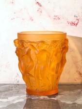 Lalique vase Bacchantes orange 15 cm/5.35 inch