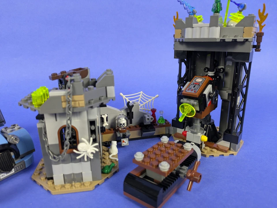 Lego Monster Fighters: The Crazy Scientist & His Monster 9466 - Imagem 4 de 4