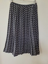 Vintage Leslie Fay Geometric Print Pleated Skirt. Womens size 8