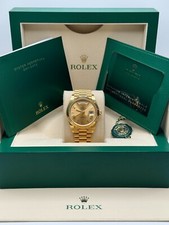 Rolex Day-Date 40 Yellow Gold Champagne Roman Dial Fluted President 228238