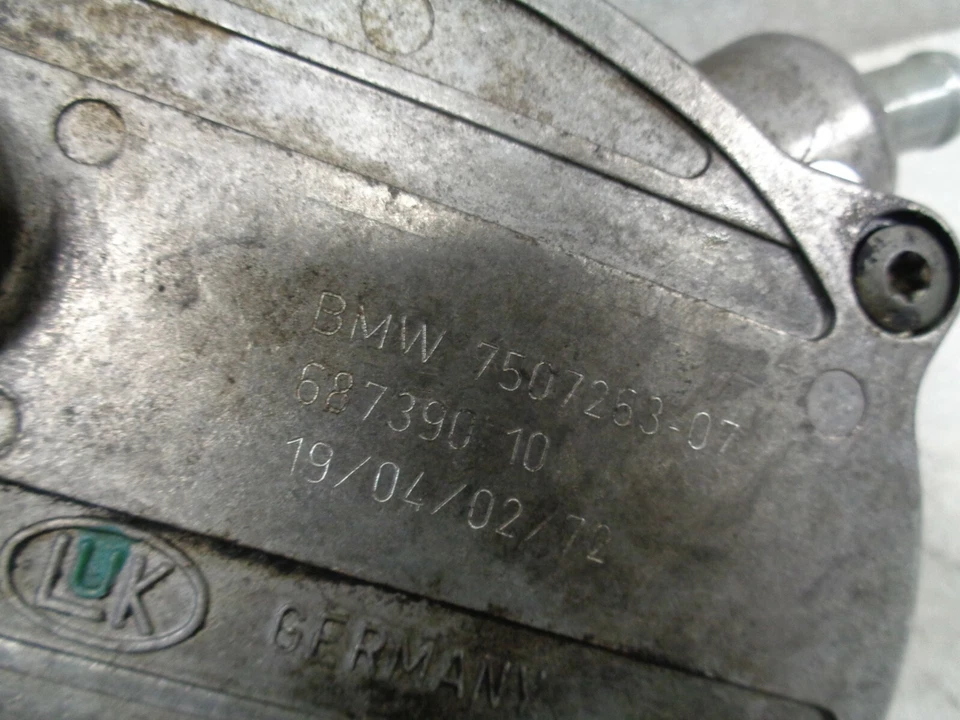 Bomba de vacío de refuerzo de freno de motor BMW 745I 2002-2005 4,4 L OEM DK90859 Foto 3 de 4