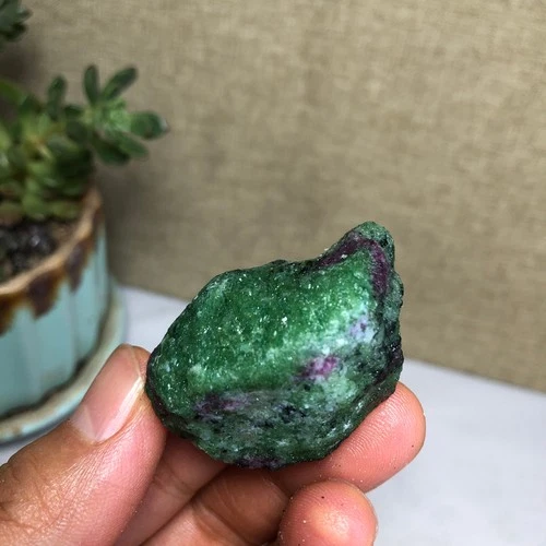 40mm Natural Green red epidote original Crystal uncut Gemstone Mineral 40g A5857
