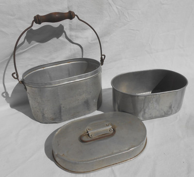 Vintage Miners Wood Handled Miners Hammered Lunch Box Bucket Pail