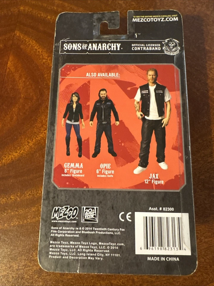 Figura de acción Sons of Anarchy 6" Gemma Teller Morrow sellada 2014 Mezco Foto 4 de 4