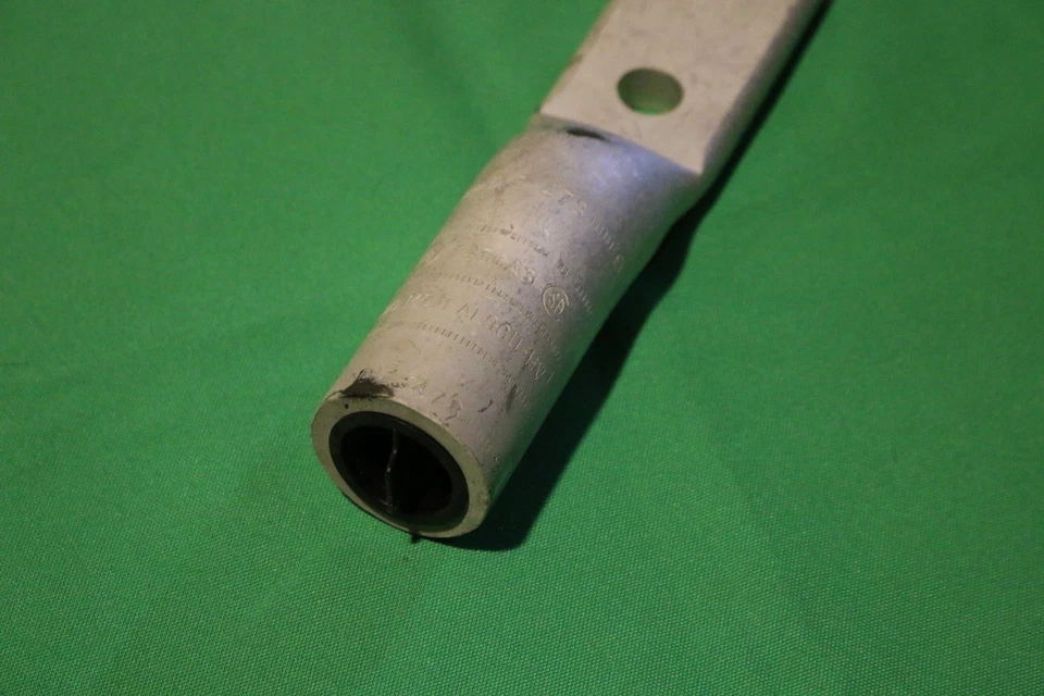 BURNDY HYLUG COMPRESSION ALUM 2-HOLE YA34A3 Item 537127 8 Lugs in each box - Image 4 of 4