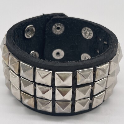 アンダーカバー　PYLAMID STUDS LEATHER BRACELET Studded Pyramid Leather Bracelet Punk Gothic Thrash Metal