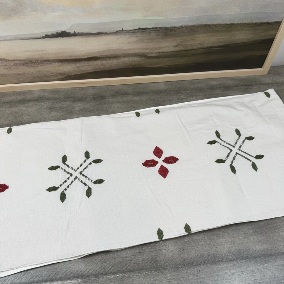 West Elm Lou Geo Runner 14”x90” verde rojo defectos leer Foto 3 de 4