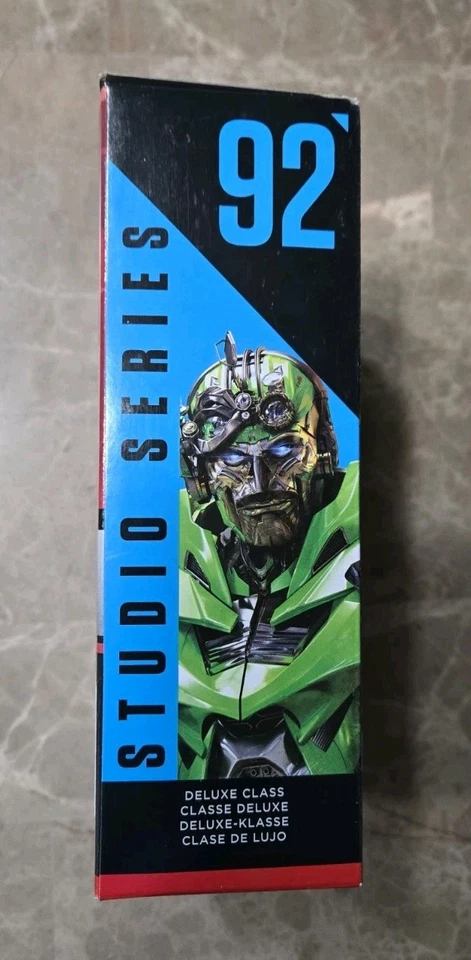 Transformers Crosshairs Studio Series #92 The Last Knight Deluxe New & Sealed!! - Image 3 of 4