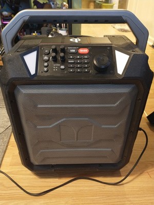 Monster Rockin Roller Bluetoorh Speaker  WORKING BUT DOESNT HOLD A CHARGE 
