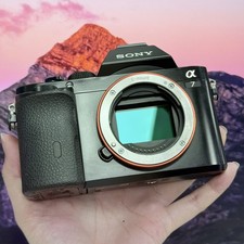 Sony Alpha A7 24.3MP Mirrorless Digital Camera Body Good 95 New English