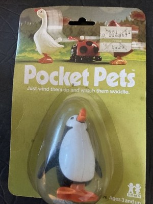 Vintage TOMY Wind Up Penguin Clockwork Pocket Pet Carded Toy Figure 1970s NRFP