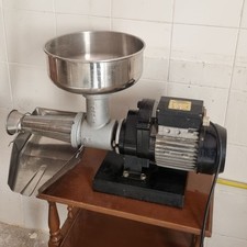 Passatrice pomodoro elettrica