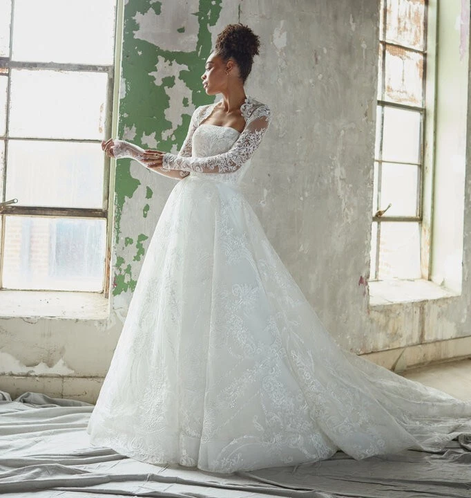 lace up mermaid wedding dress Elizabeth K Bridal GL1947