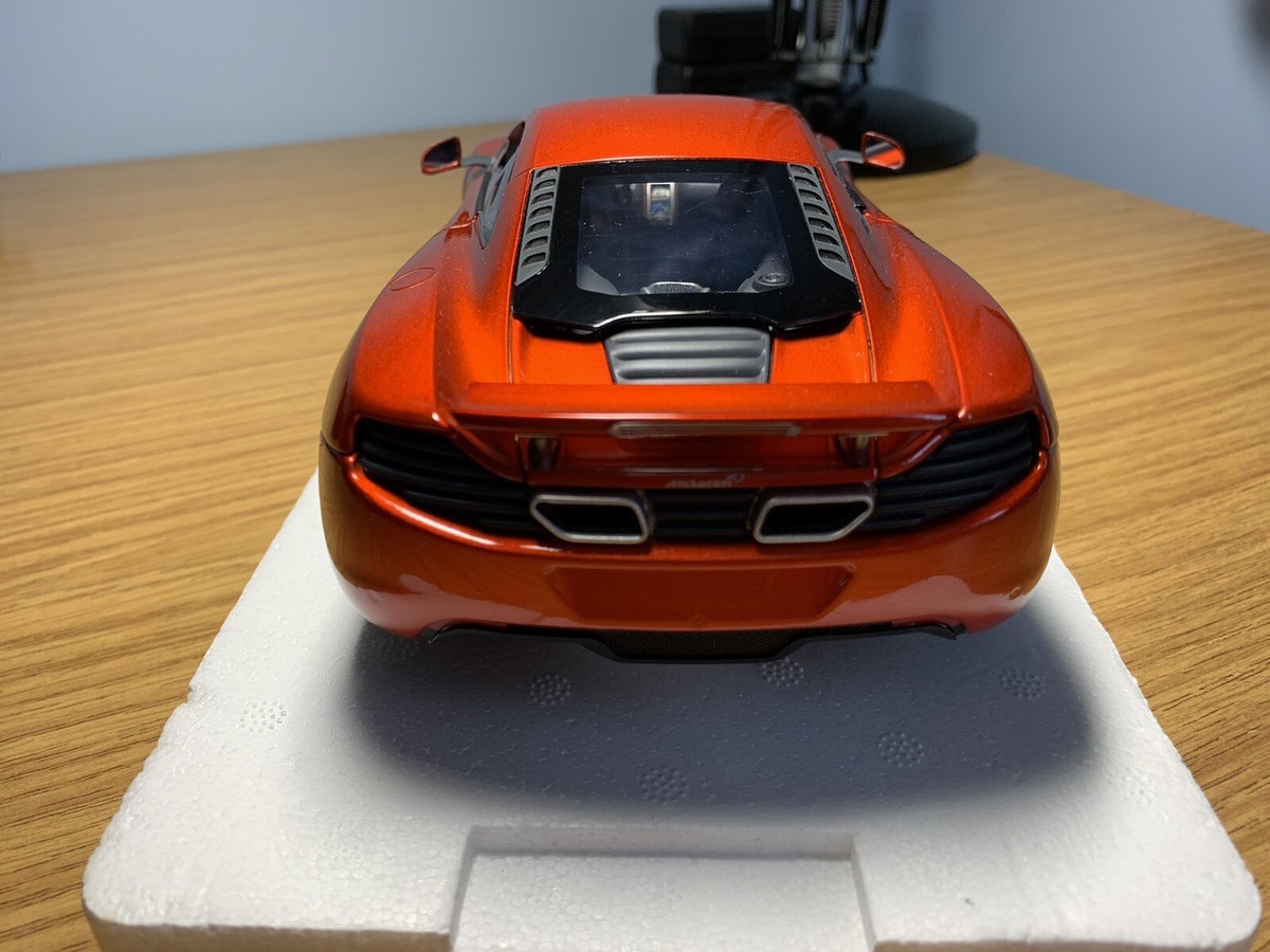 Minichamps McLaren MP4/12C 1:18 Scale Model Car Metallic Orange