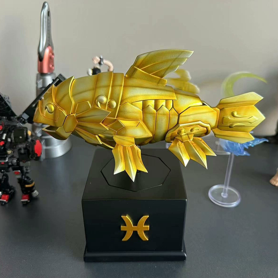 Pisces Gold Cloths Resin Zodiakos Studio Statue Saint Seiya 20cm
