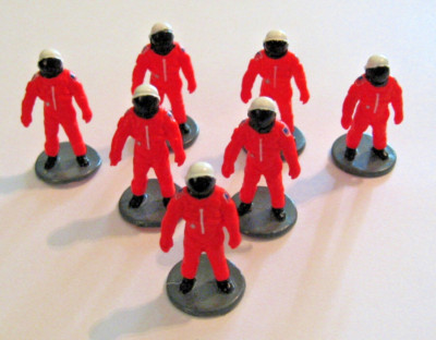 7 Modern Astronauts Micro Figures in Space Shuttle Astronaut Suits 1 1/2'' inches