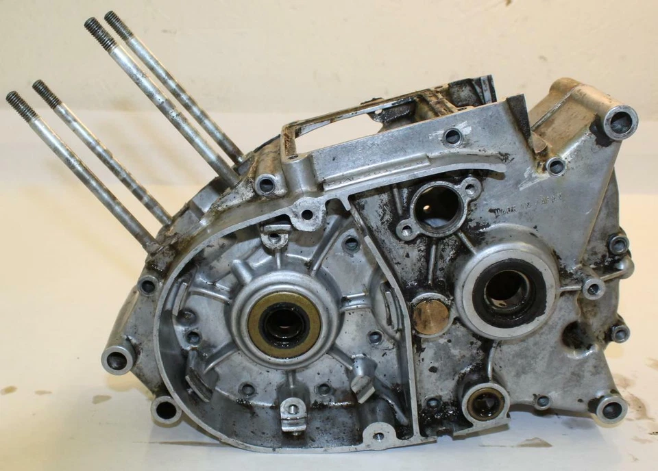 1969-70 KAWASAKI G3TR BUSHMASTER LEFT RIGHT ENGINE MOTOR CRANKCASE CRANK CASES B - Image 4 of 4