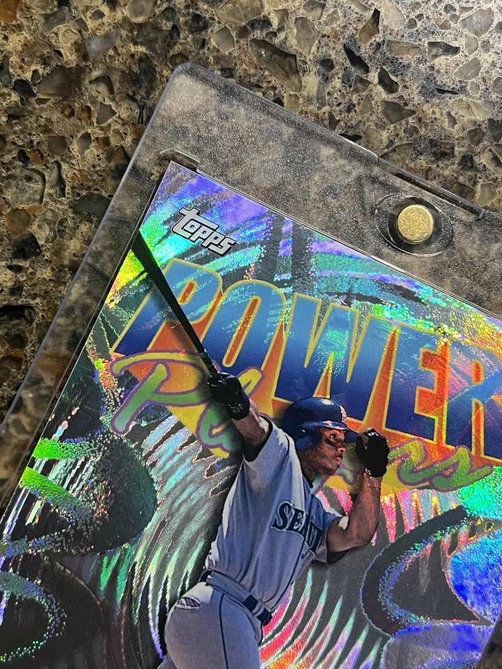 Ken Griffey Jr. 1999 Topps Power Players Holofoil Seattle Mariners HOF - Image 2 of 4