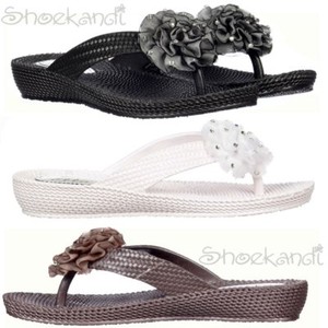 ella diamante flip flops