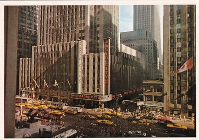 RADIO CITY MUSIC HALL ~ NEW YORK CITY ~ GEBRAUCHT ~ VERSCHICKT ~ POST DATIERT 1985