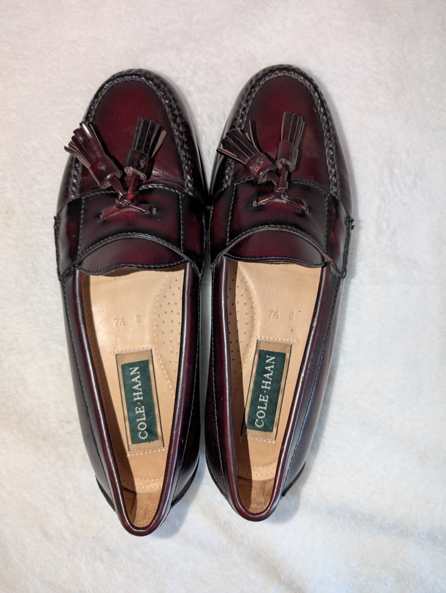 Cole Haan Men display picture 1
