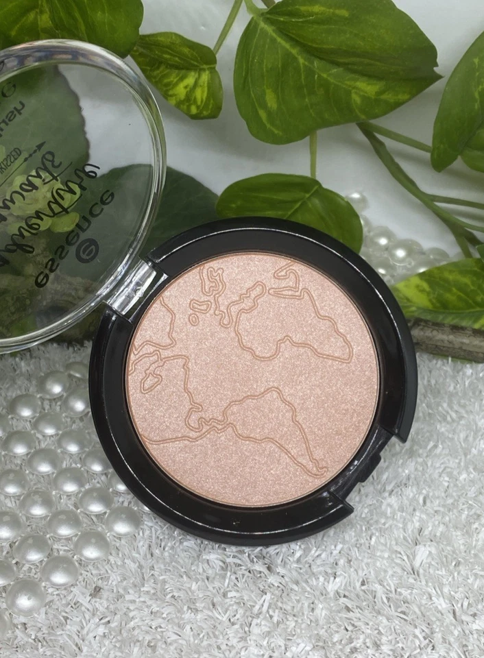 essence Adventure Awaits Metallic Blush Puder Rouge 02 say hi to the world! 9 g - Bild 2 von 4