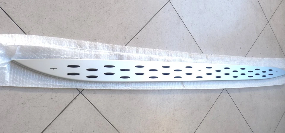 2016-2023 Mercedes Benz GLC300 Right Side Step Insert A2536905403 OEM A1 - Image 2 of 4