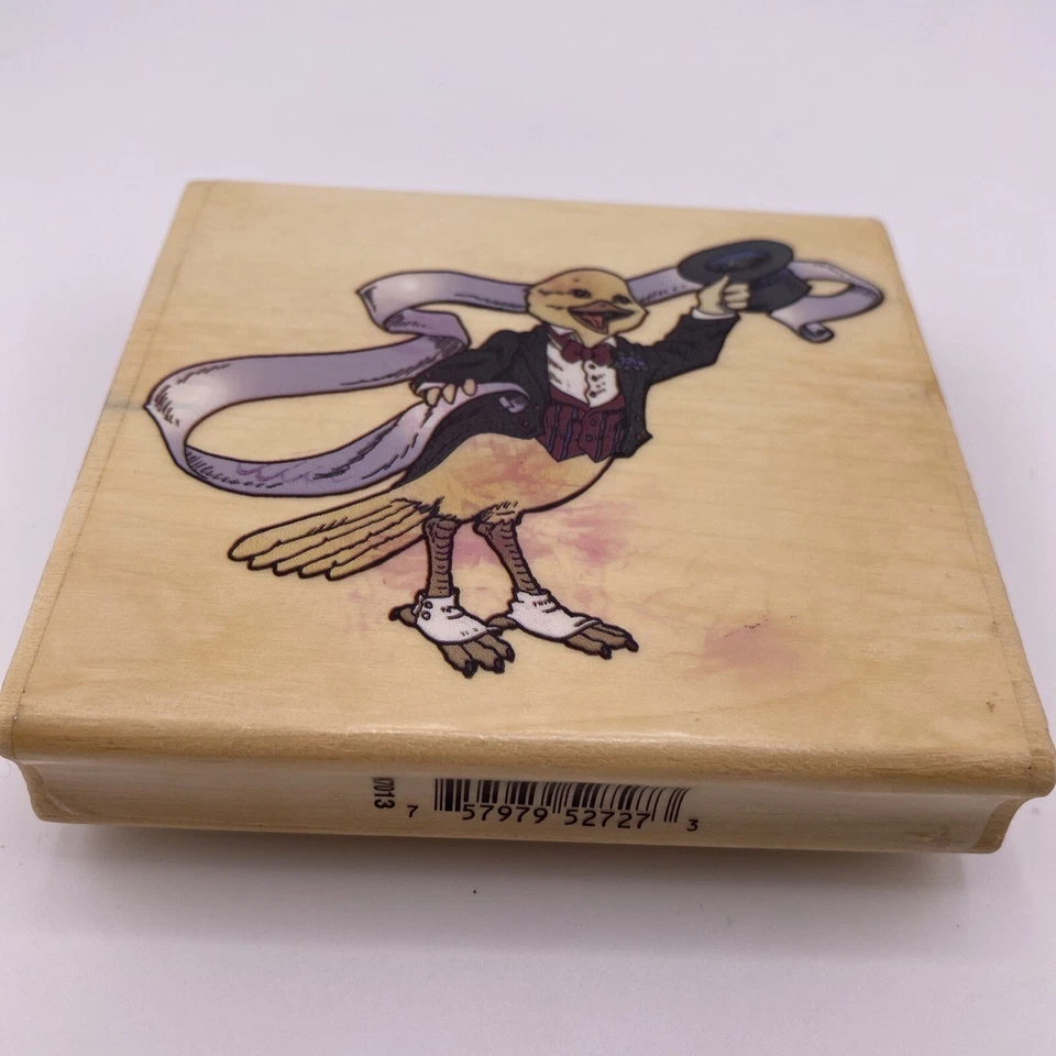 Sombrero de copa Joanne West con estampado personal de goma y colas de pato Foto 2 de 4