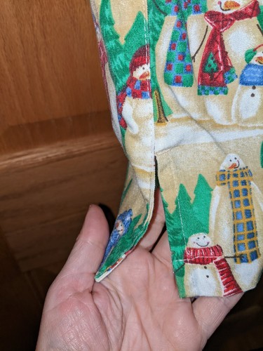 Vtg Christmas scrub top x small snowmen w/scarves medical uniform winter nursing - Picture 5 of 5