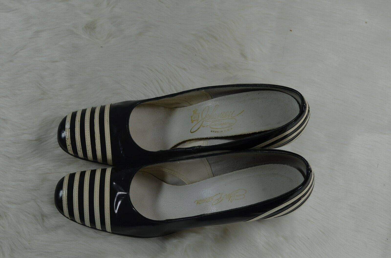 vintage  60s Johansen black patent leather cream … - image 8