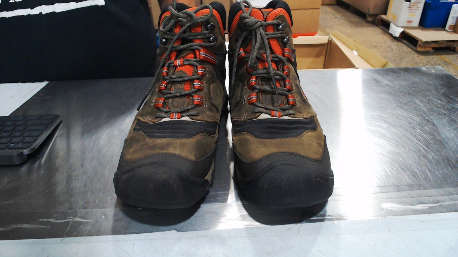 LikeNew_KEEN Uomo Ridge Flex Media Altezza Impermeabile Hiki_Oliva Scura Ketchup_14