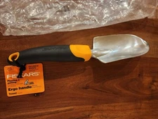 Fiskars Ergo Gardening Hand Trowel - Ergonomic Handle Design with Hang Hole 💖