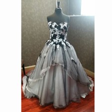 Gothic Black And White Wedding Dresses Strapless Tiered Lace A Line Bridal Gowns